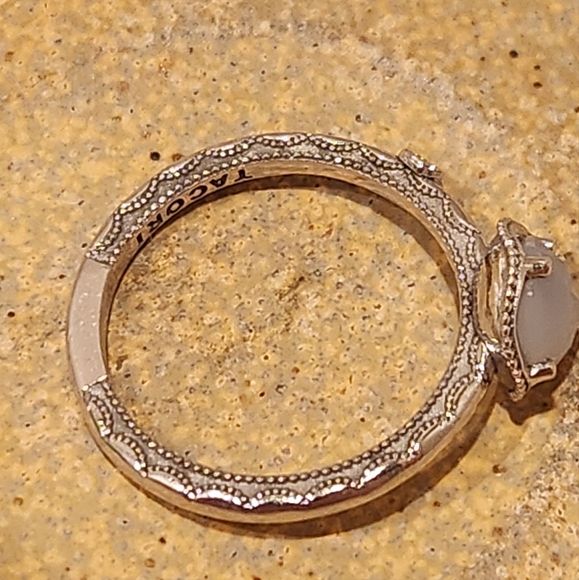 Chalcedony Classic Rock - Picture 12 of 17